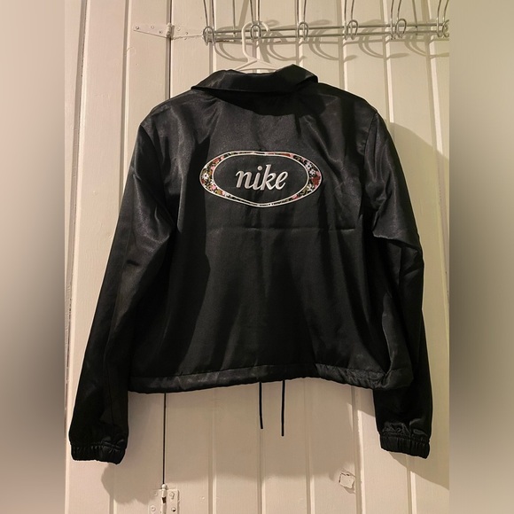 Nike floral cropped bomber jacket-small NWOT - Picture 1 of 10